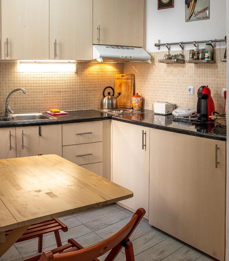 Great 35 Sq M Studio On 1St Floor In Bohemian Psyri In Athens' Historic Center-In Vivo Apartments Eksteriør bilde